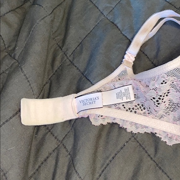 ✨LIKE NEW✨ VS dream angels push up bra - Picture 9 of 11